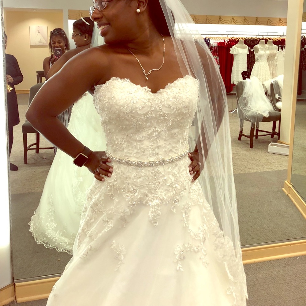 Ivory Wedding Dress from David’s Bridal Size 8.